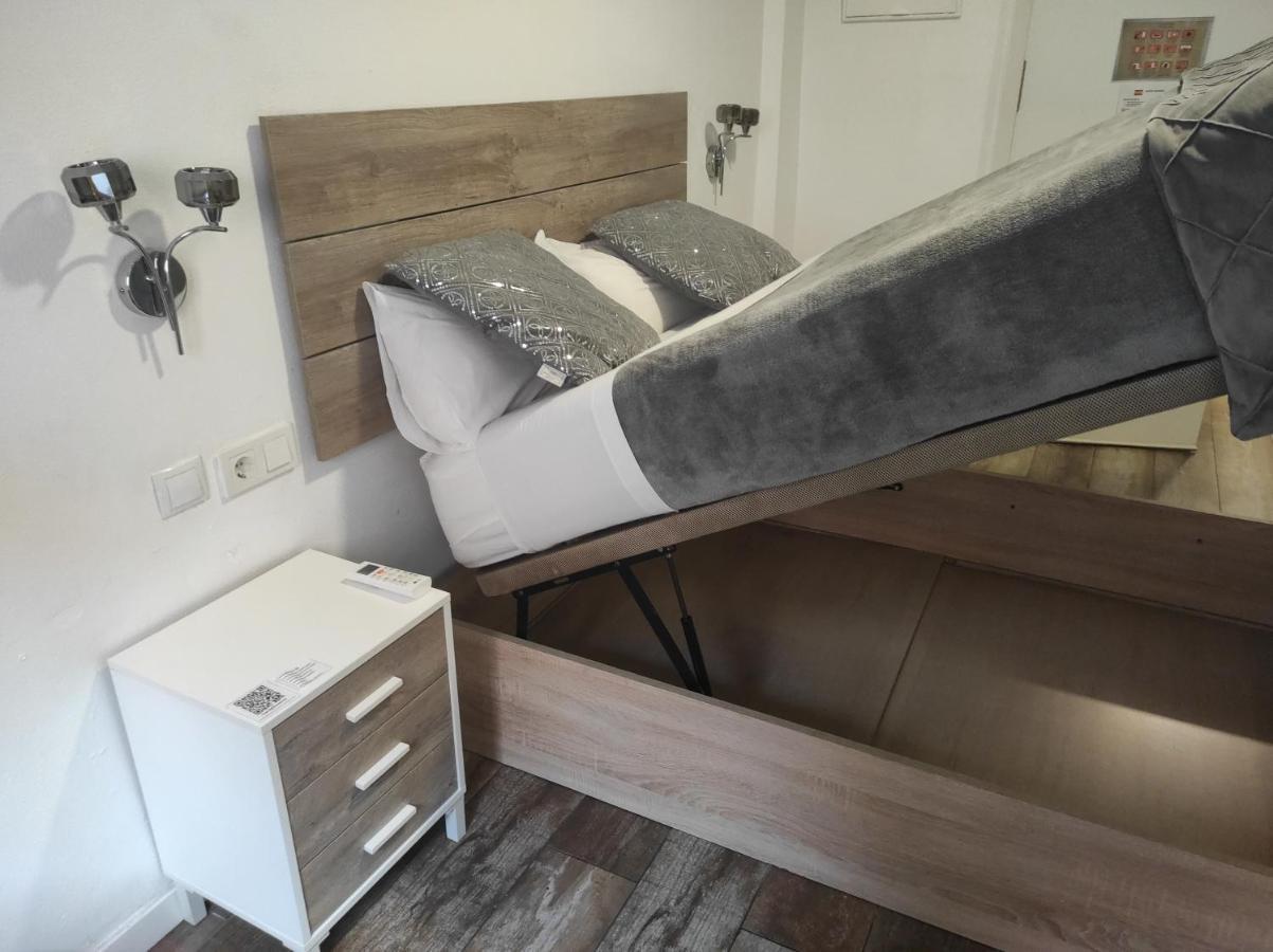 Hostal Olozaga Alicante Ngoại thất bức ảnh